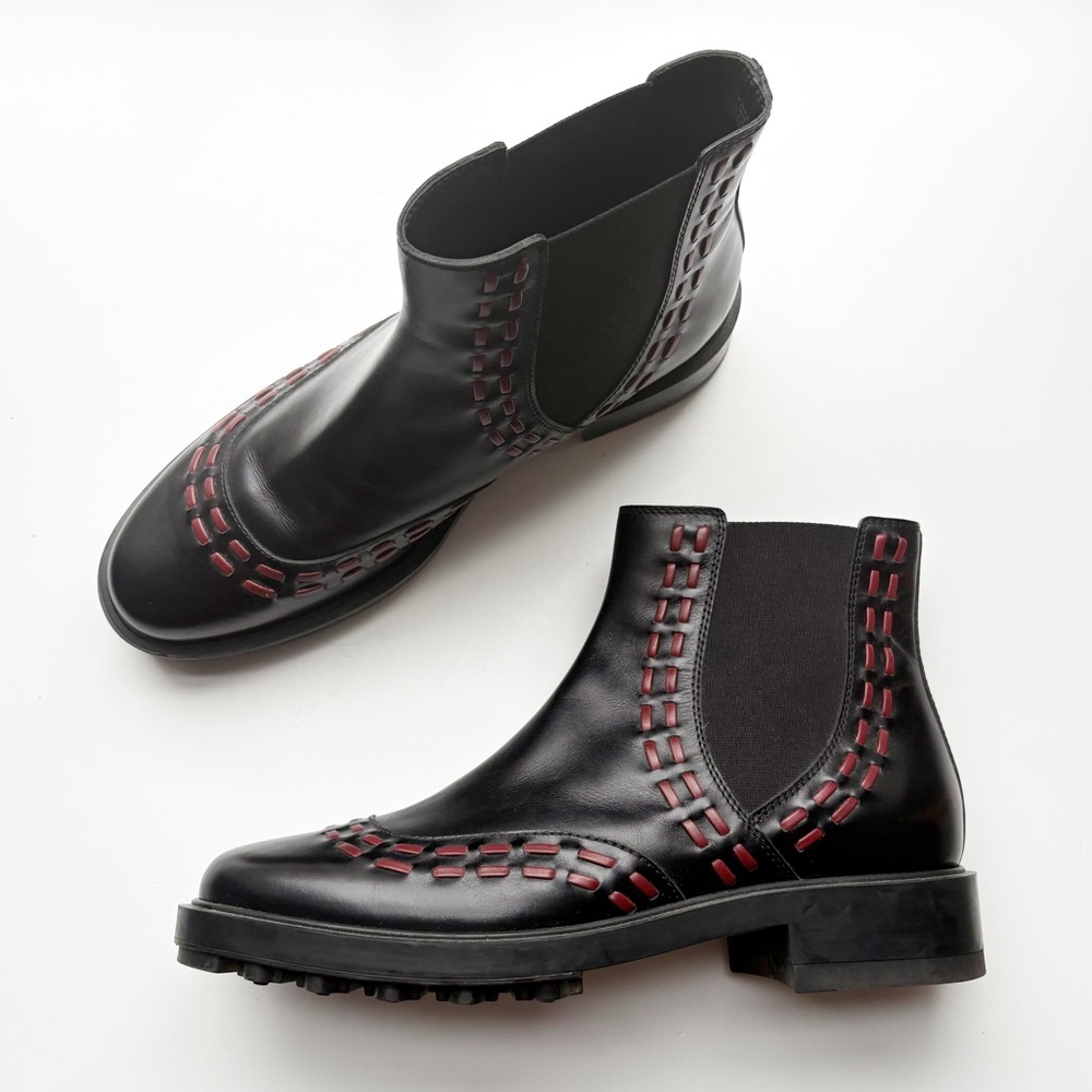 Tod’s || Whipstitched Chelsea Moto Boots Black Red 39